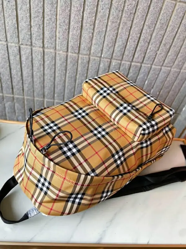 burberry aaa qualite sac a dos  pour unisexe s_124a5b33